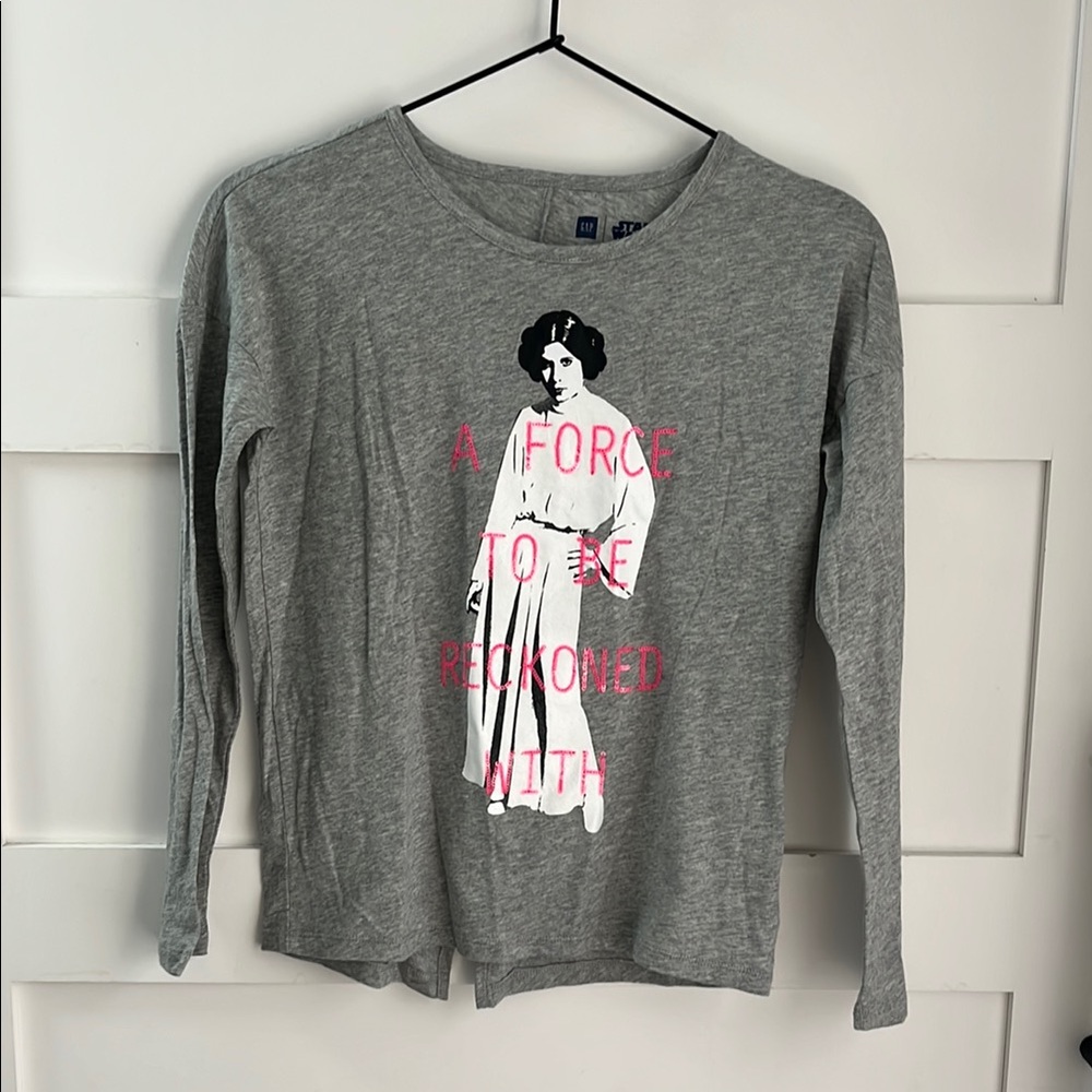 GAP KIDS x STAR WATS | GUC Princess Leia Gray Long Sleeved Tee sz L